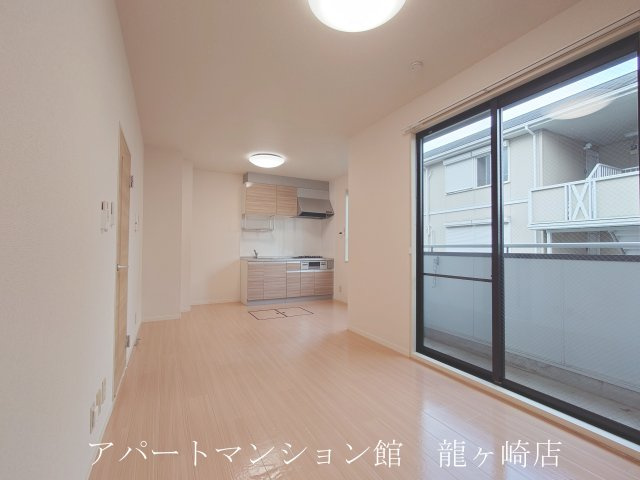 タウンヒル松葉A棟の居間・リビング