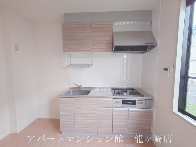 タウンヒル松葉A棟のキッチン