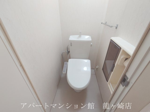 タウンヒル松葉A棟のトイレ