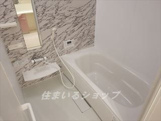 レジェンド口田南の浴室|追い焚き機能付き