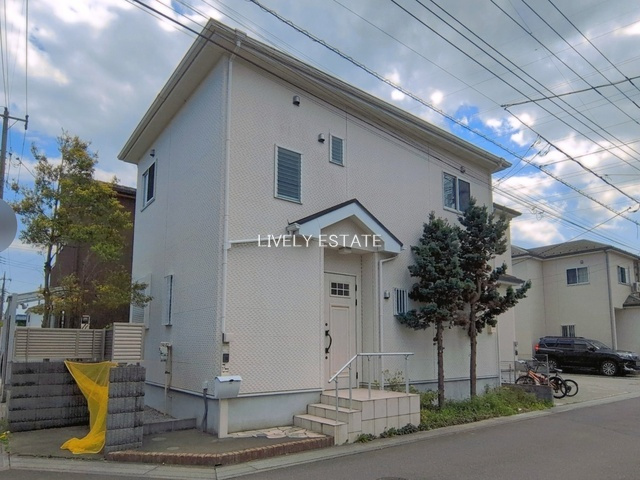 草加市青柳8丁目 中古建ての外観