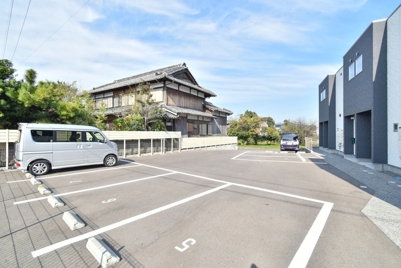 Seven Hills 鳥栖の駐車場