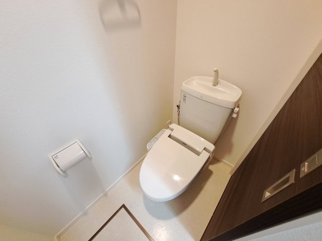 クレール上鳴尾のトイレ