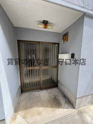 【玄関】 | 大枝北町貸家