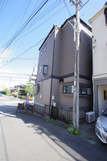 【前面道路含む現地写真】 | 【仲介手数料無料！！】川崎市麻生区東百合丘2丁目　中古戸建て　2649万円