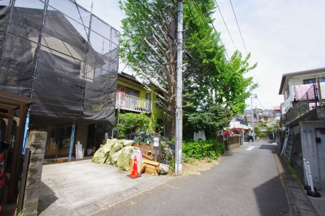 【前面道路含む現地写真】
