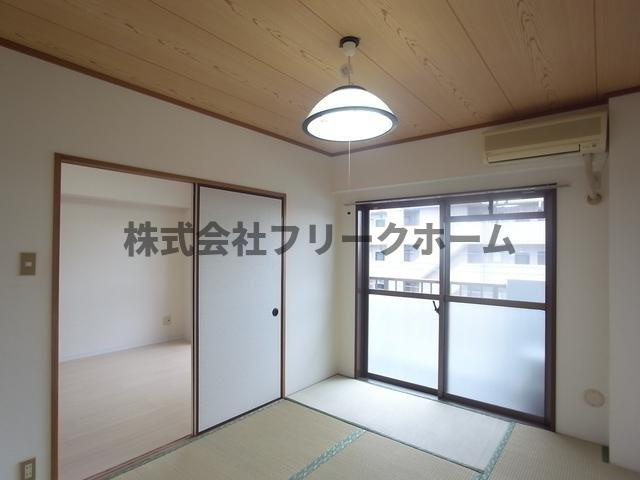 エレガンス三鷹の和室