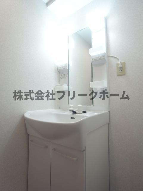 エレガンス三鷹の洗面所