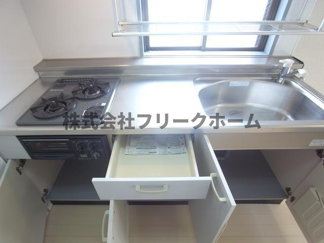 エレガンス三鷹のキッチン
