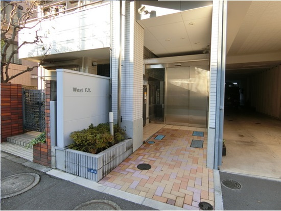 West F.Y.の外観