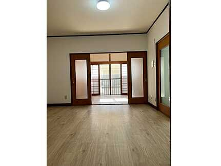 東区温品6丁目の居間・リビング