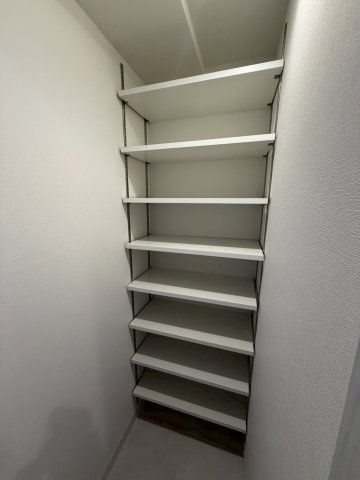 Louis Residence弁天町の収納