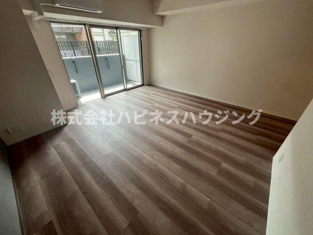 Ｌｕｃｅ　Ⅶ(ルーチェ　セブン)の居間・リビング
