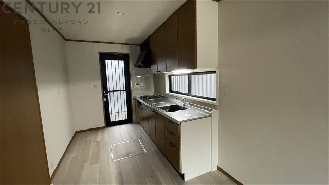 キッチンに窓あり１