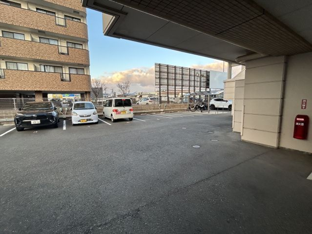 アーサー小森野リバーパークの駐車場