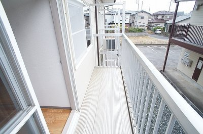 メゾン高篠Ｂのバルコニー