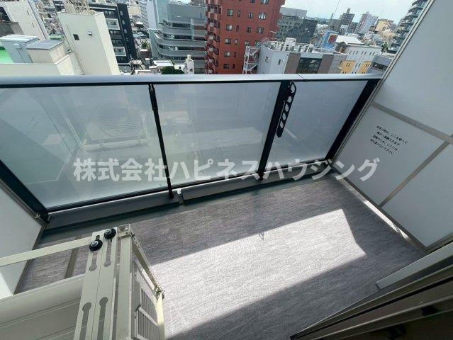 Ｌｕｃｅ　Ⅶ(ルーチェ　セブン)のバルコニー