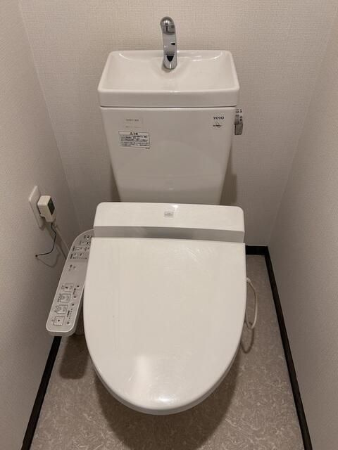 Ｖｅｒｏｎａ信濃町Ｌｕｓｓｏのトイレ