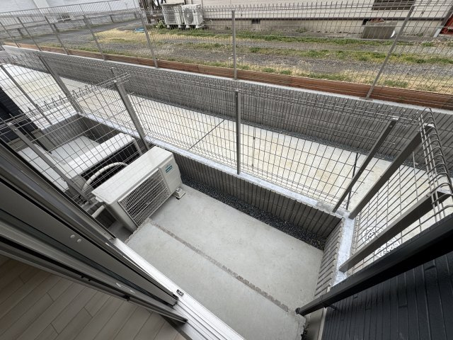 草深 アパート新築工事 北側のバルコニー|テラス（イメージ）