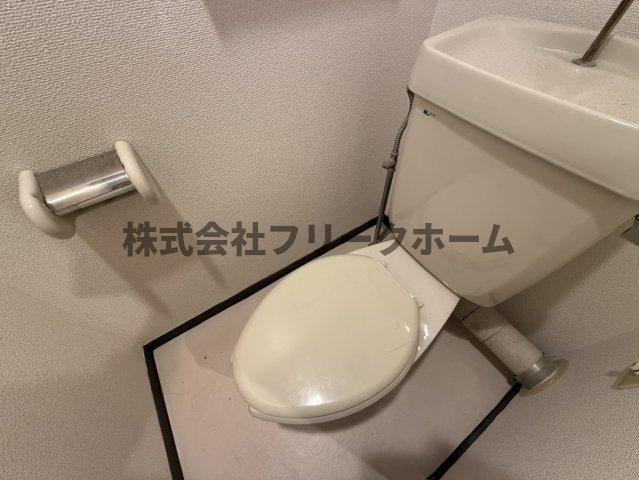 武蔵野市吉祥寺北町４丁目の賃貸マンションのトイレ