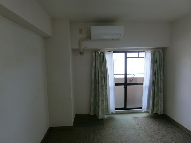 ライオンズマンション神戸元町第3の洋室