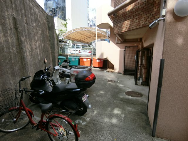 ライオンズマンション神戸元町第3の駐輪場