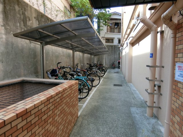 ライオンズマンション神戸元町第3の駐輪場
