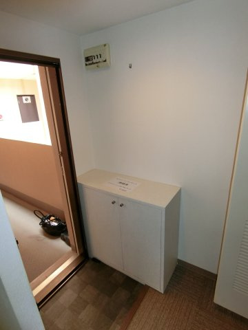 ライオンズマンション神戸元町第3の玄関|シューズBOXもあります