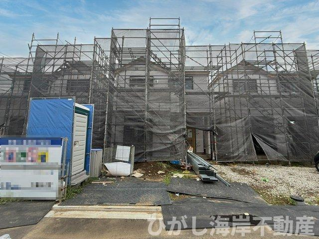 平塚市西真土1丁目 　新築戸建　全16棟の外観|6月15日撮影　建築中　現地外観