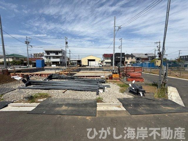 平塚市西真土1丁目 　新築戸建　全16棟の外観|4月18日撮影　建築中　現地外観