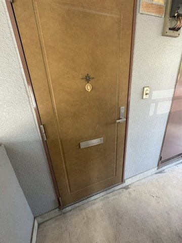 サンハイツ池田の玄関