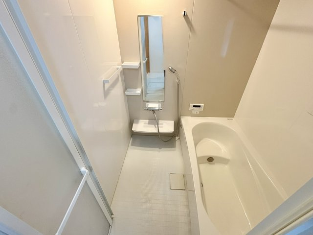 売中古戸建　中央区泉三丁目の浴室|シンプルで清潔感のある浴室です。