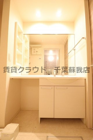 アン　リッシュの独立洗面台|使いやすい独立洗面台です