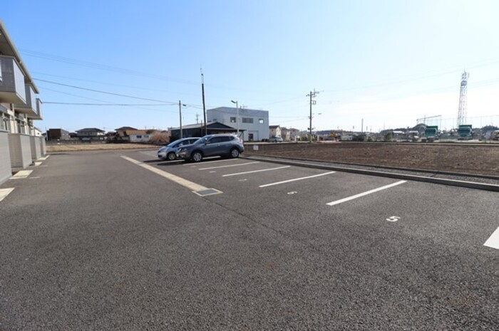 シャンテクレール　Ⅱの駐車場|駐車場があります