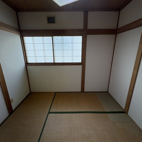 登別市常盤町3丁目18-3戸建の和室