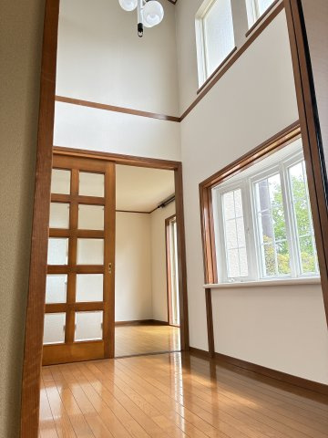 『鴻巣駅』東口22分の5LDKの中古戸建の洋室|1階4.5帖洋室
