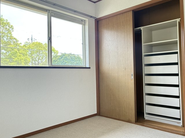 『鴻巣駅』東口22分の5LDKの中古戸建の洋室|２階5.2帖南西側洋室
