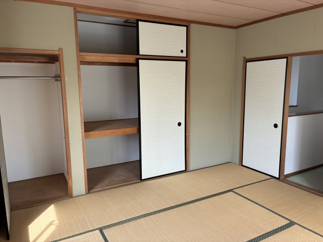 『鴻巣駅』東口22分の5LDKの中古戸建の和室|２階和室