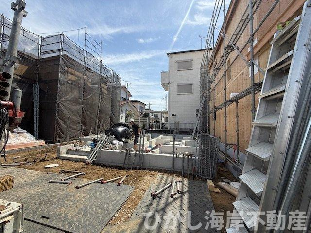 平塚市西真土1丁目 　新築戸建　全16棟の外観|4月18日撮影　建築中　現地外観