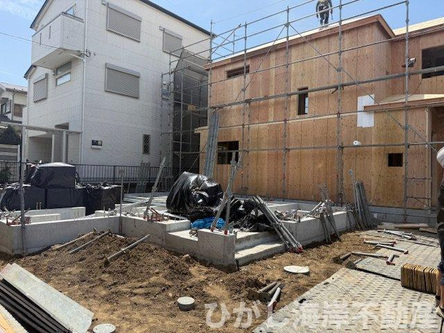 平塚市西真土1丁目 　新築戸建　全16棟の外観|4月18日撮影　建築中　現地外観