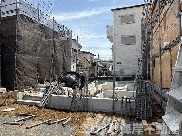 平塚市西真土1丁目 　新築戸建　全16棟の外観|4月18日撮影　建築中　現地外観