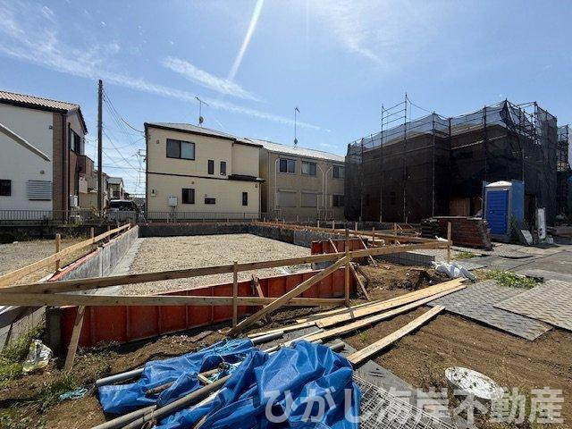 平塚市西真土1丁目 　新築戸建　全16棟の外観|4月18日撮影　建築中　現地外観