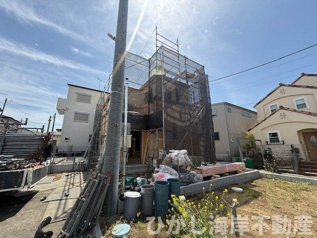 平塚市西真土1丁目 　新築戸建　全16棟の外観|4月18日撮影　建築中　現地外観