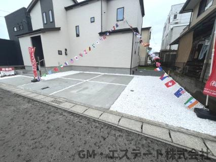 宮崎市希望ケ丘3丁目　新築住宅（A号棟）の駐車場