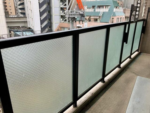 シャリエ日暮里のバルコニー