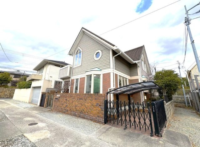 芦屋市楠町貸家