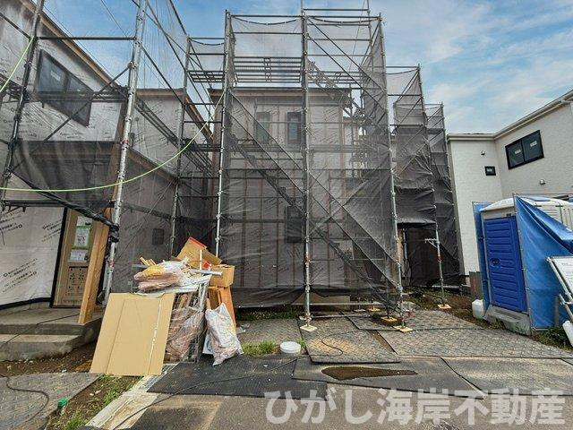 平塚市西真土1丁目 　新築戸建　全16棟の外観|6月15日撮影　建築中　現地外観