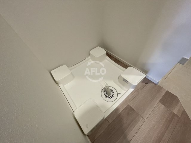 ルネフラッツ谷町四丁目の設備|ルネフラッツ谷町四丁目　洗濯機置き場