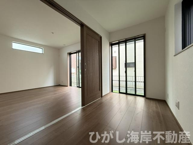 平塚市西真土1丁目 　新築戸建　全16棟の洋室|4帖　洋室