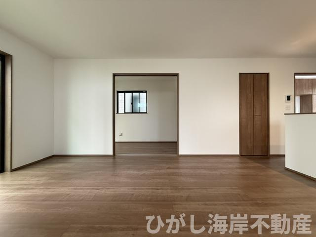 平塚市西真土1丁目 　新築戸建　全16棟のダイニング|17帖　LDK